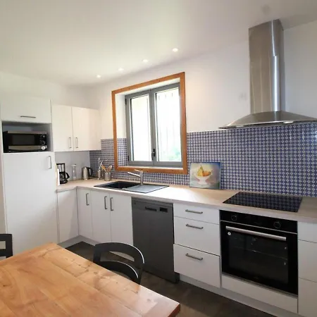 Holiday home Aurillac, 4 Pieces, 6 Personnes - Fr-1-742-514 Aurillac