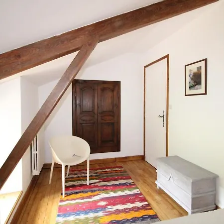 Holiday home Aurillac, 4 Pieces, 6 Personnes - Fr-1-742-514